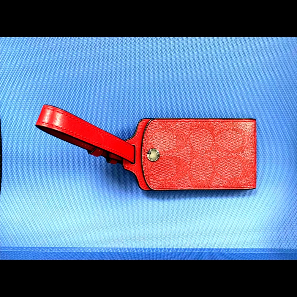 Coach Signature Canvas Luggage Tag